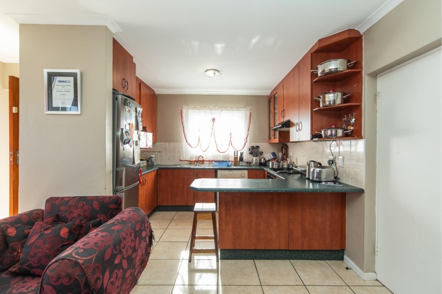3 Bedroom Property for Sale in Parsonsvlei Eastern Cape